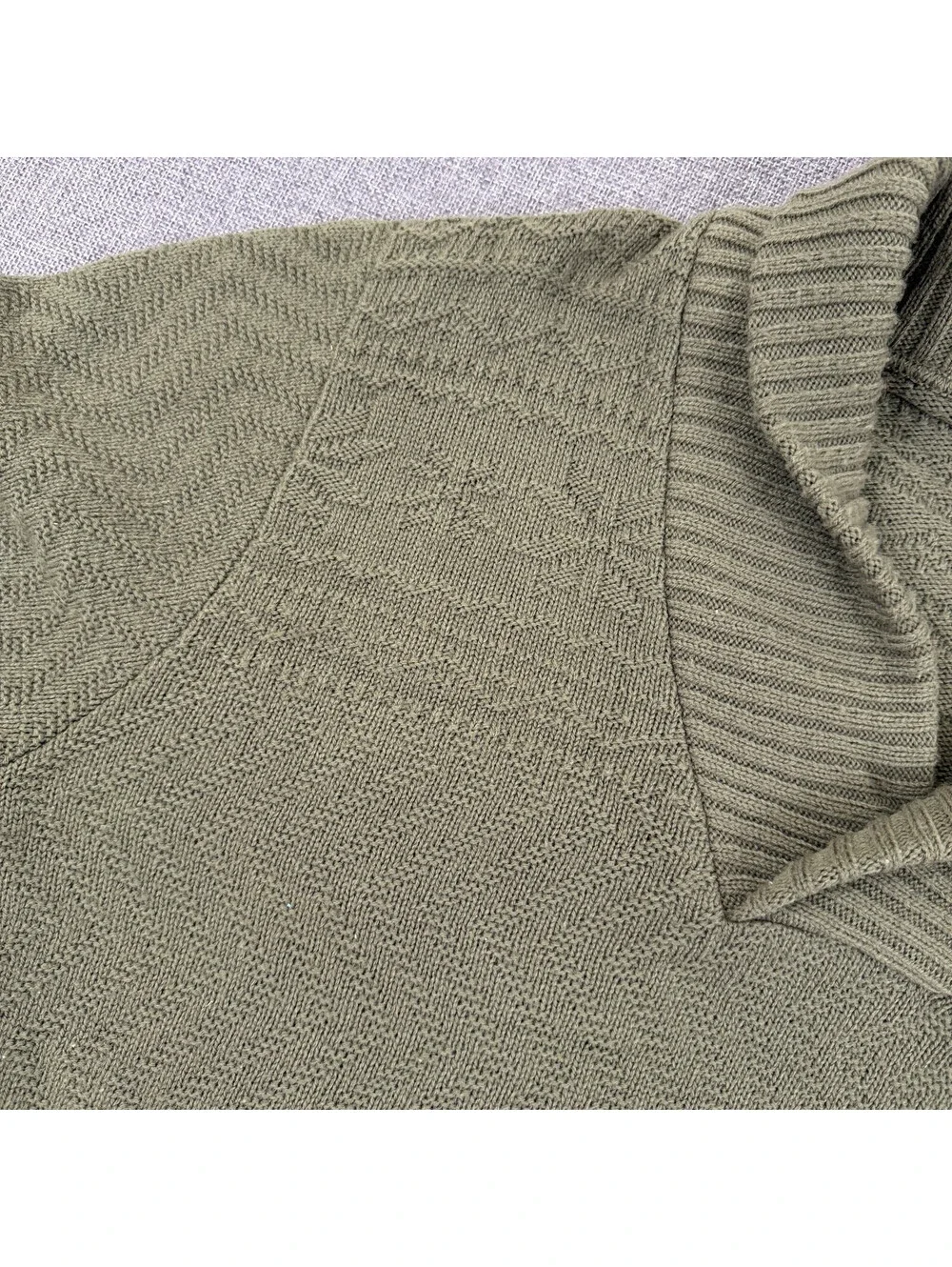 Vintage JCPenney Classic Styling Mens S/M Shawl Collar Sweater Green Snowflakes